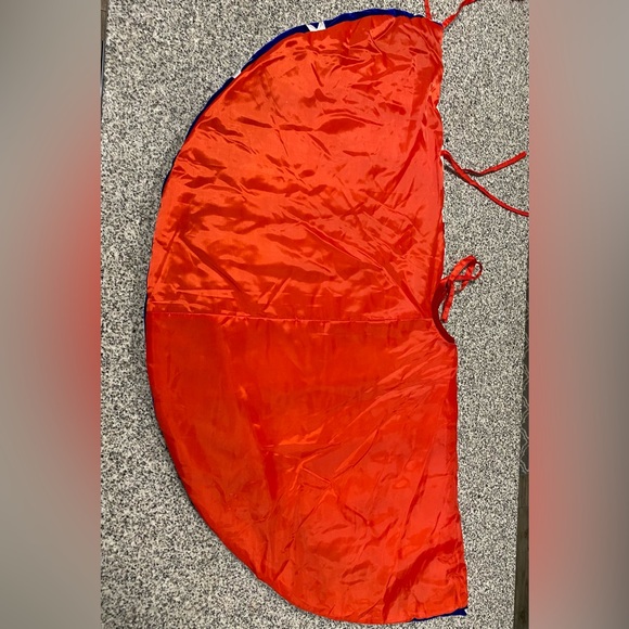 Patriotic Christmas Tree Skirt - Picture 5 of 7